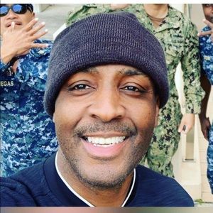 Meet your Posher, Carl